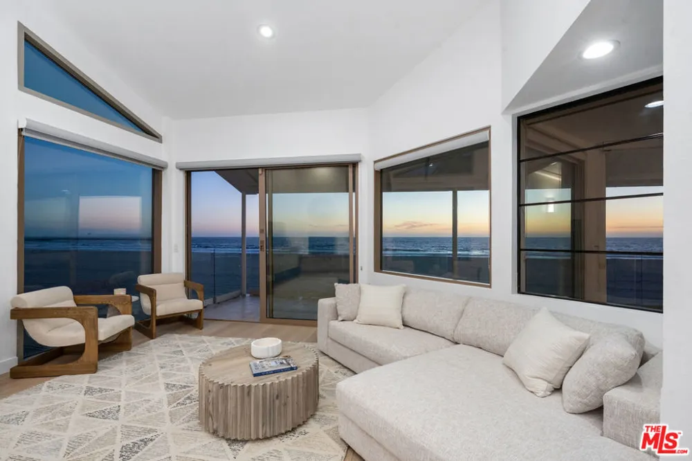 4 Jib Street #13 Marina del Rey, CA 90292