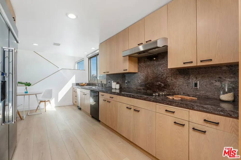 4 Jib Street #13 Marina del Rey, CA 90292