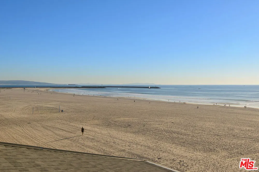 4 Jib Street #13 Marina del Rey, CA 90292