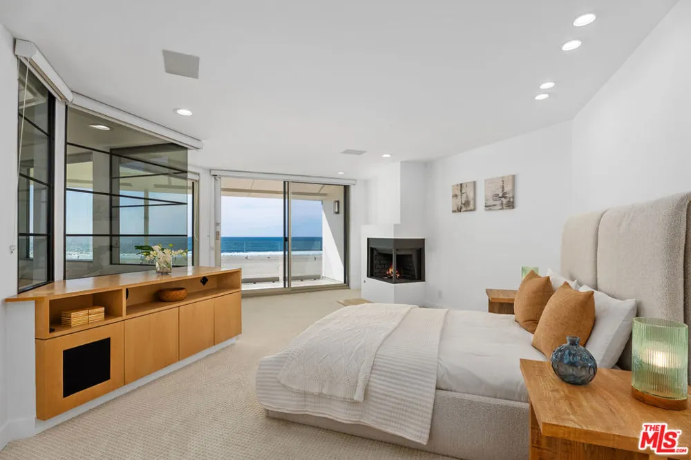 4 Jib Street #13 Marina del Rey, CA 90292