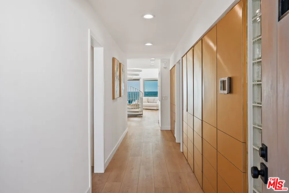 4 Jib Street #13 Marina del Rey, CA 90292