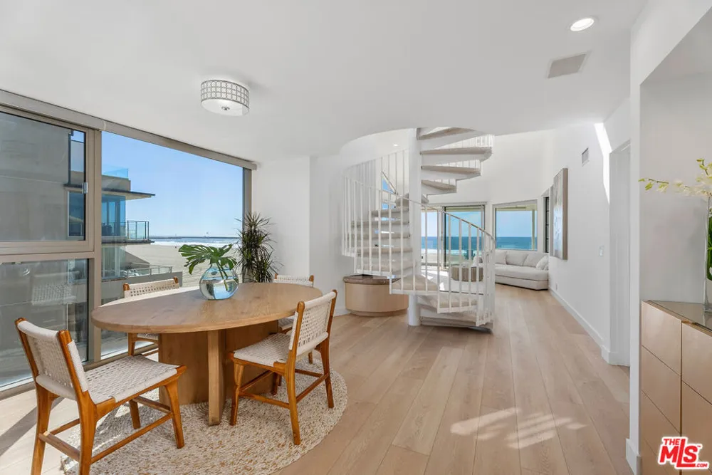 4 Jib Street #13 Marina del Rey, CA 90292