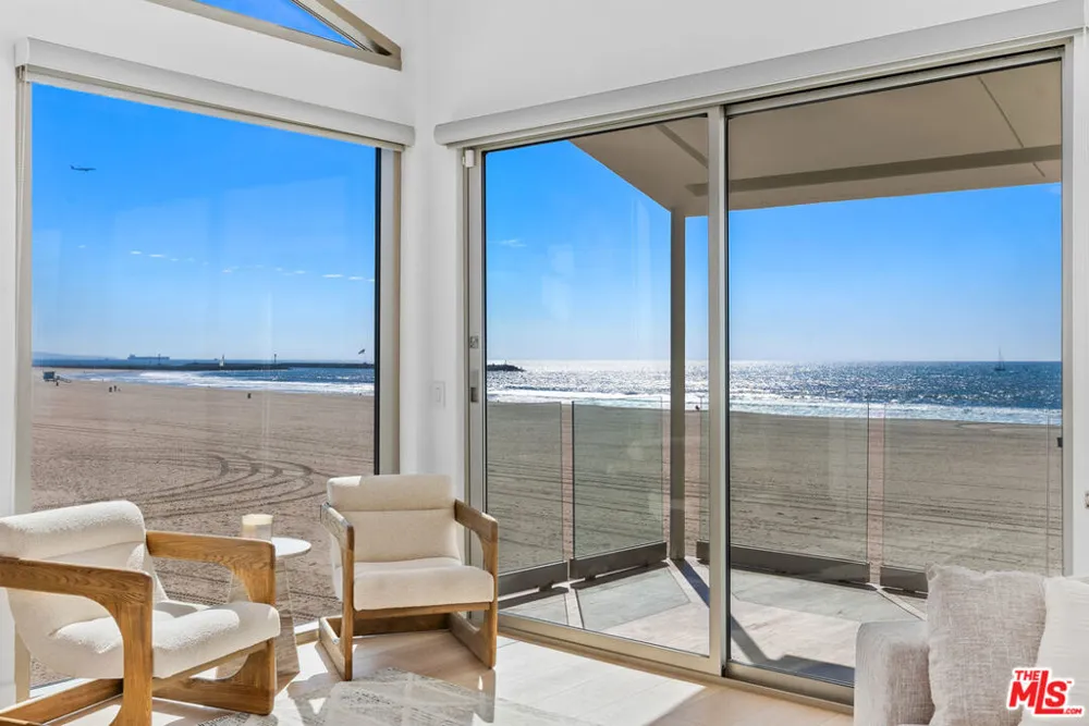 4 Jib Street #13 Marina del Rey, CA 90292