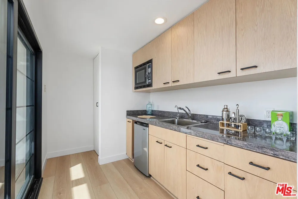 4 Jib Street #13 Marina del Rey, CA 90292