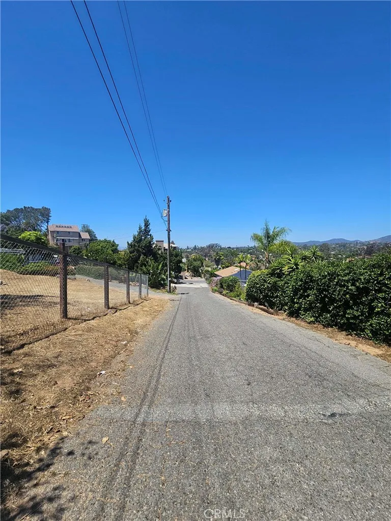 Wallace Lane Vista, CA 92083