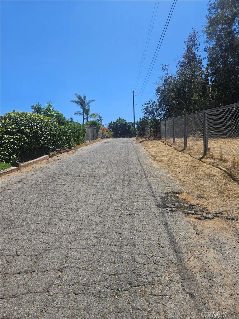 Wallace Lane Vista, CA 92083