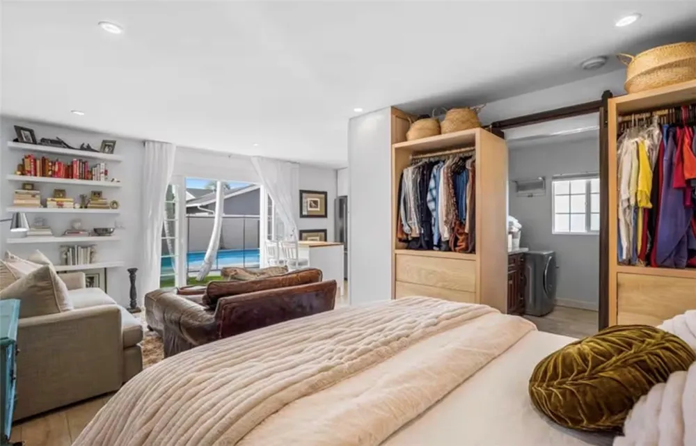 1550 Palais Anaheim, CA 92802