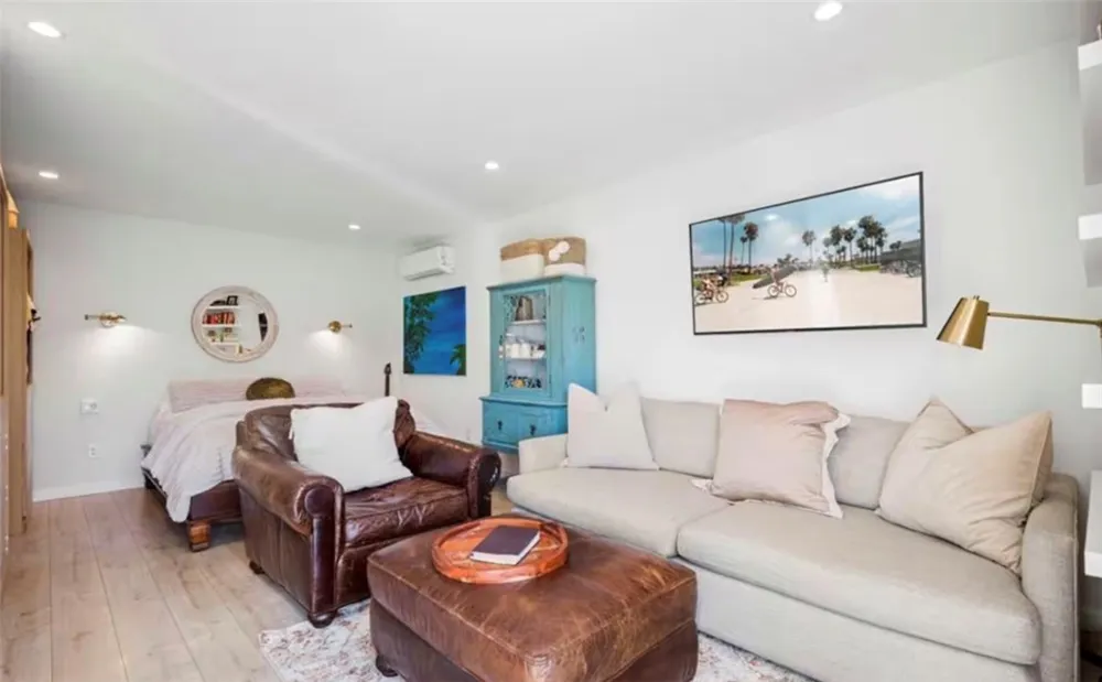 1550 Palais Anaheim, CA 92802