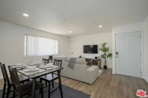 2417 S Budlong Avenue #4
