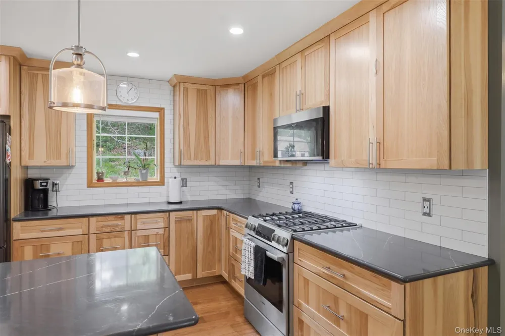 128 Sawmill Road Red Hook, NY 12571