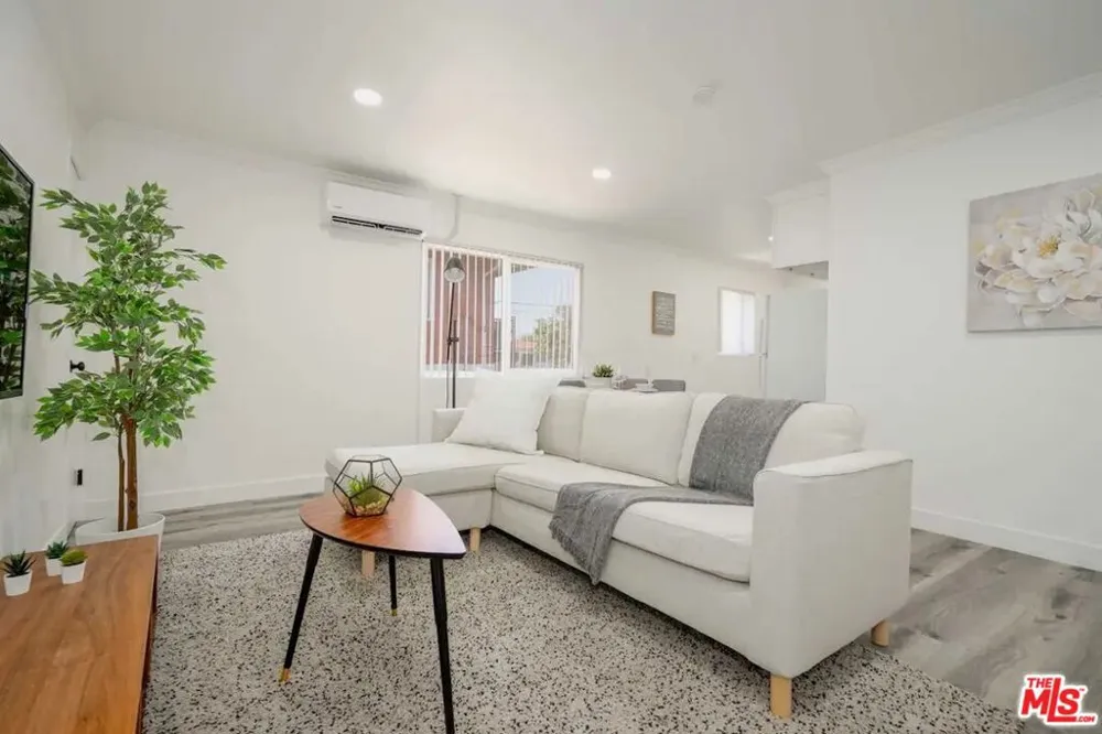 2417 S Budlong Avenue #3 Los Angeles, CA 90007
