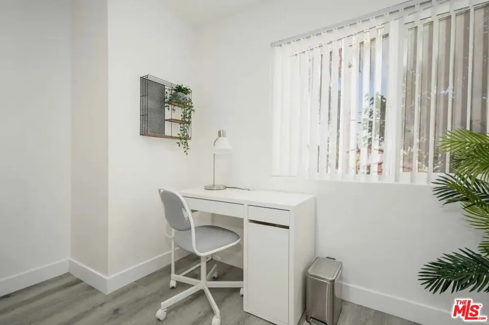 2417 S Budlong Avenue #3 Los Angeles, CA 90007
