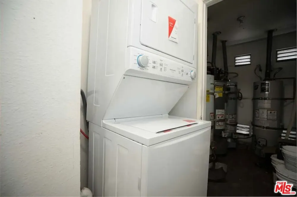 2417 S Budlong Avenue #3 Los Angeles, CA 90007