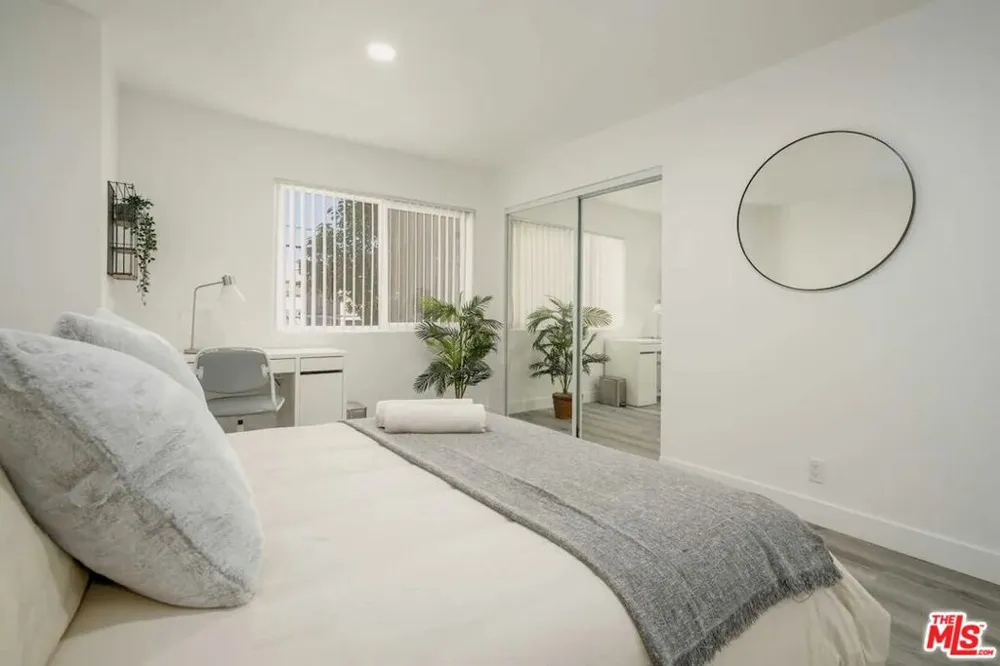 2417 S Budlong Avenue #3 Los Angeles, CA 90007