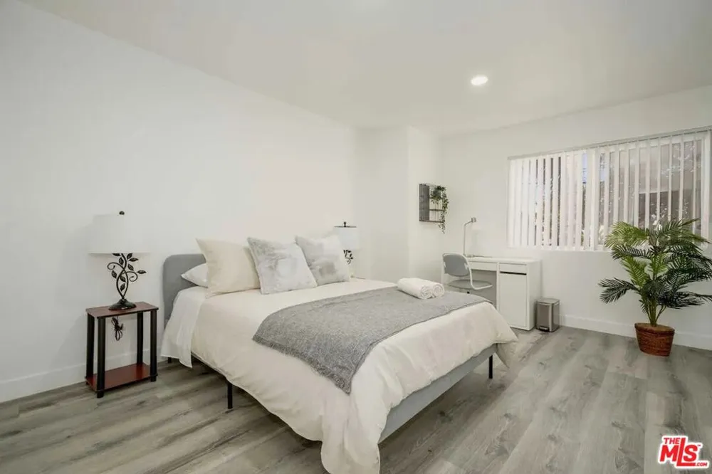 2417 S Budlong Avenue #3 Los Angeles, CA 90007