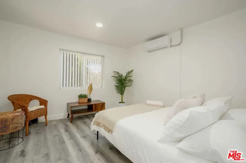 2417 S Budlong Avenue #3 Los Angeles, CA 90007