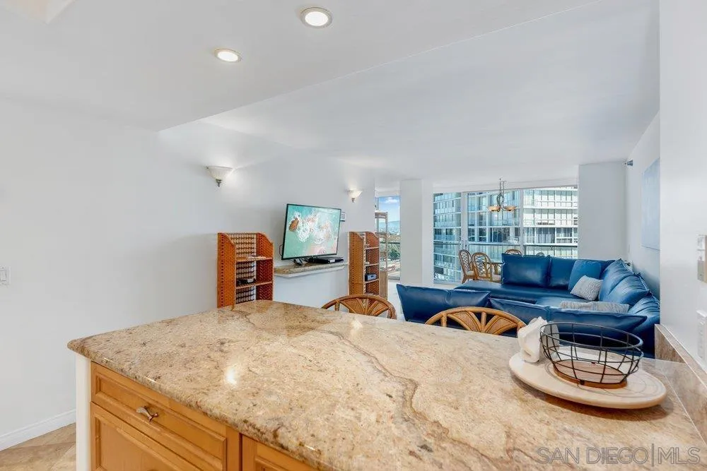 1810 Avenida del Mundo #601 Coronado, CA 92118