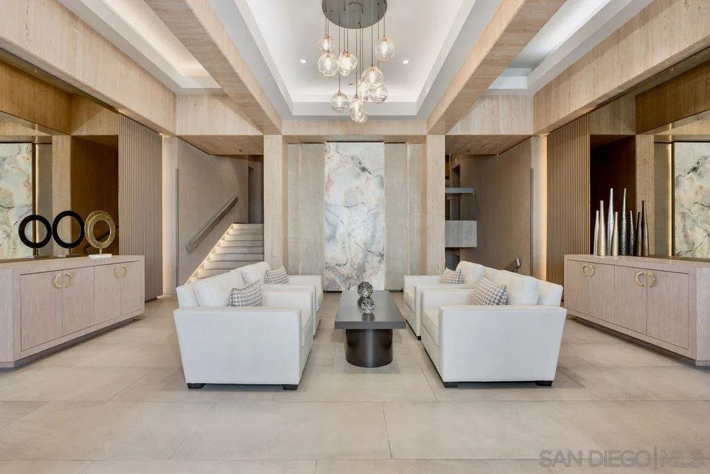1810 Avenida del Mundo #601 Coronado, CA 92118