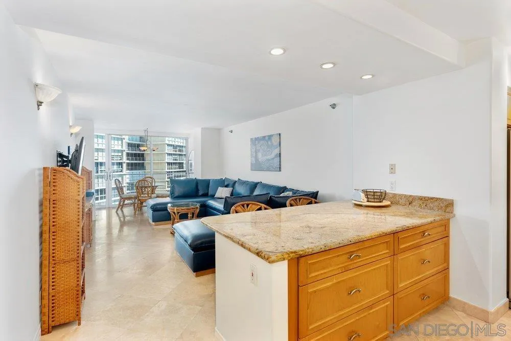 1810 Avenida del Mundo #601 Coronado, CA 92118