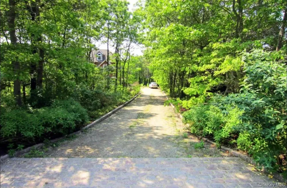 155 Chardonnay Drive East Quogue, NY 11942
