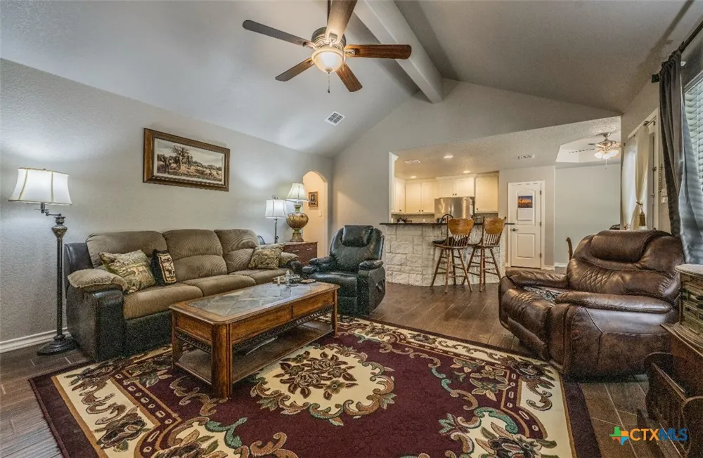 1421 Cottonwood Road Fischer, TX 78623