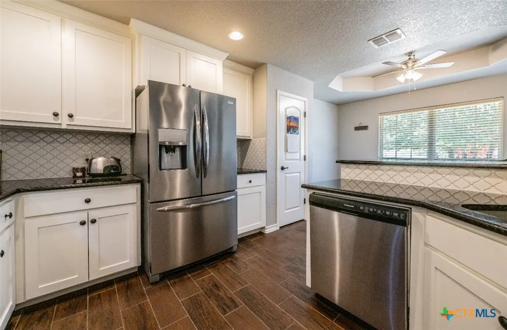 1421 Cottonwood Road Fischer, TX 78623