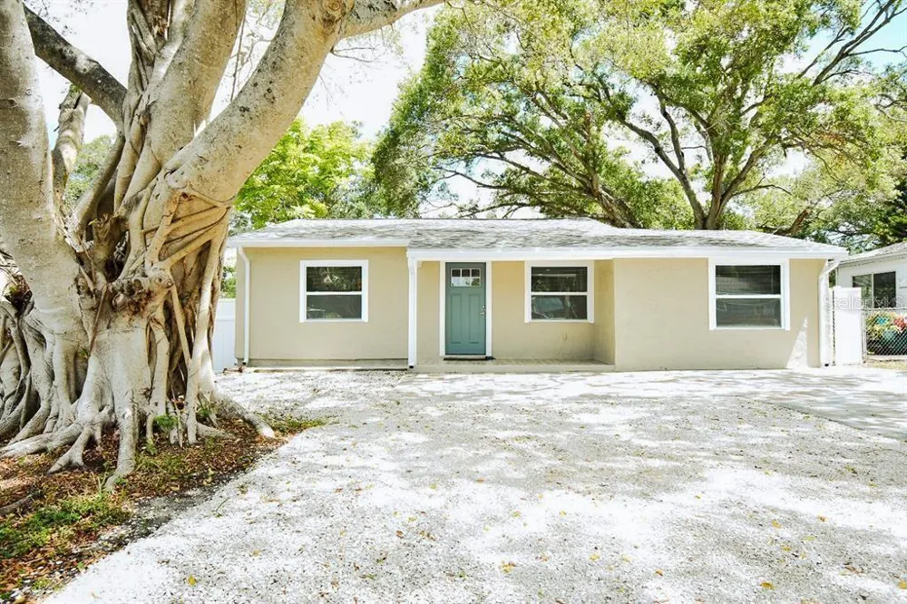1000 8TH AVENUE SW Largo, FL 33770