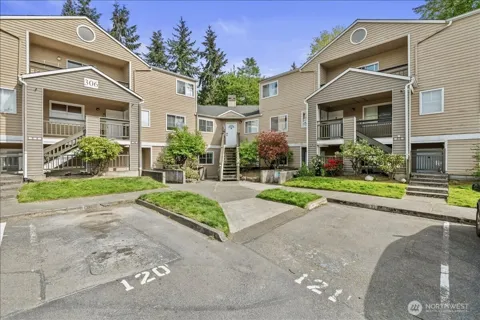 5300 Harbour Pointe Boulevard #306H