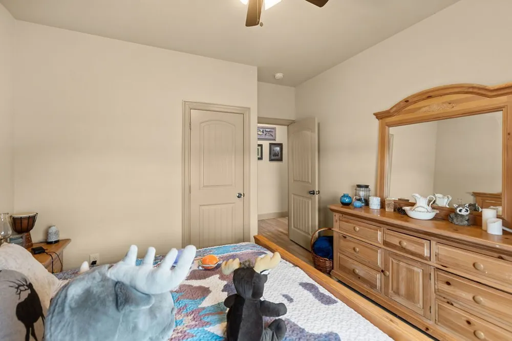 300 Delatorre Street Trenton, TX 75490