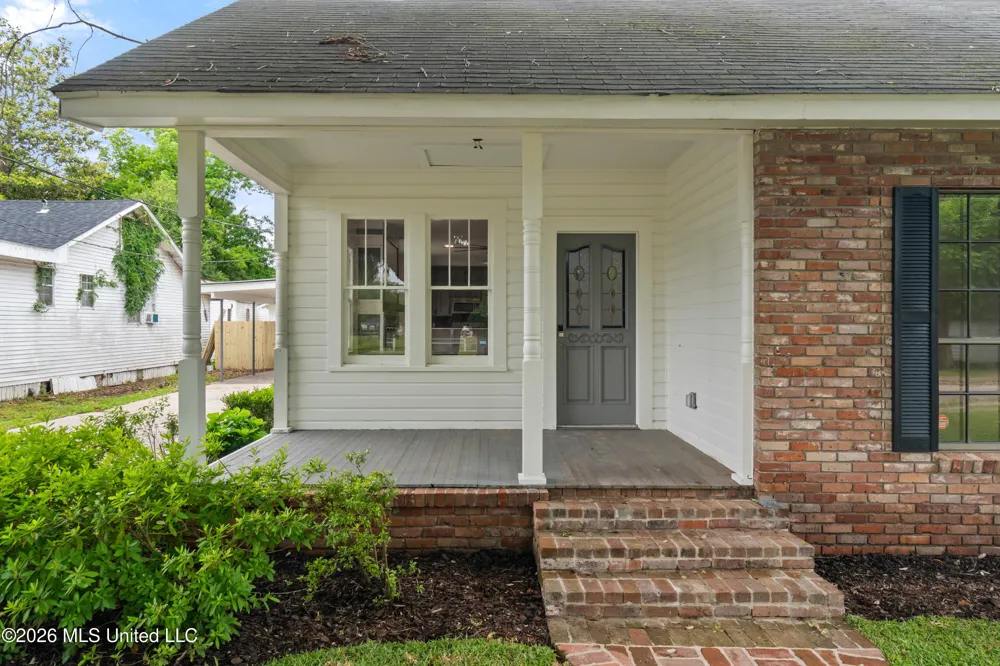 429 Mary Street Columbia, MS 39429