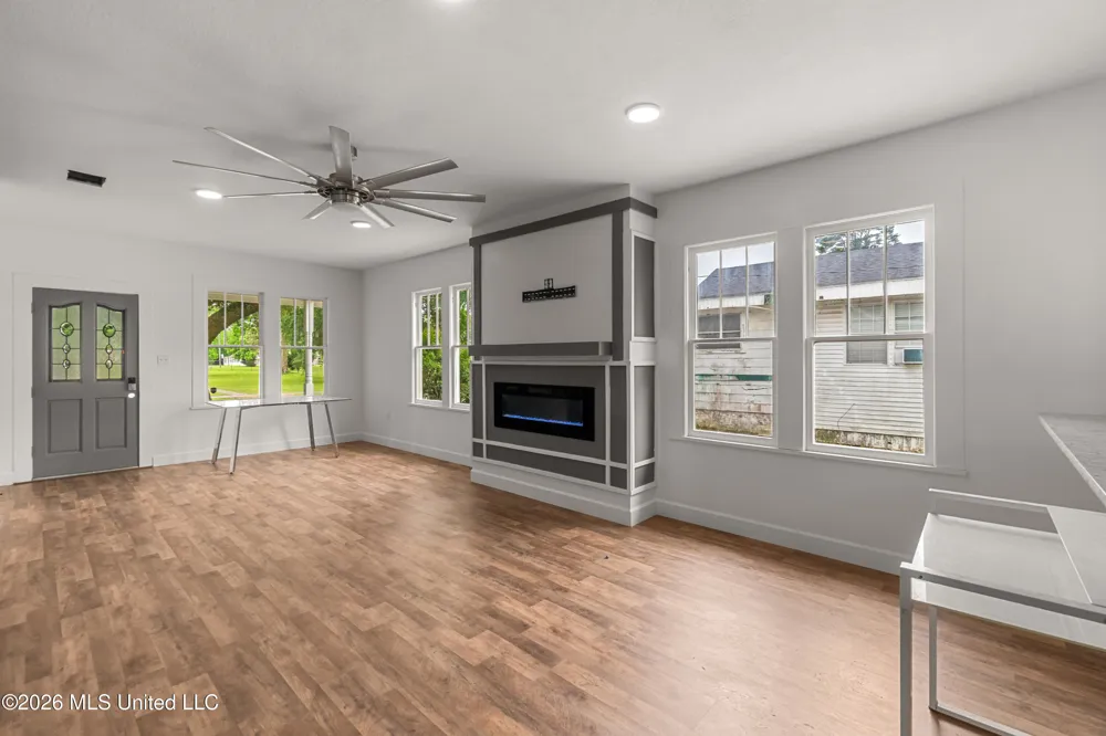 429 Mary Street Columbia, MS 39429
