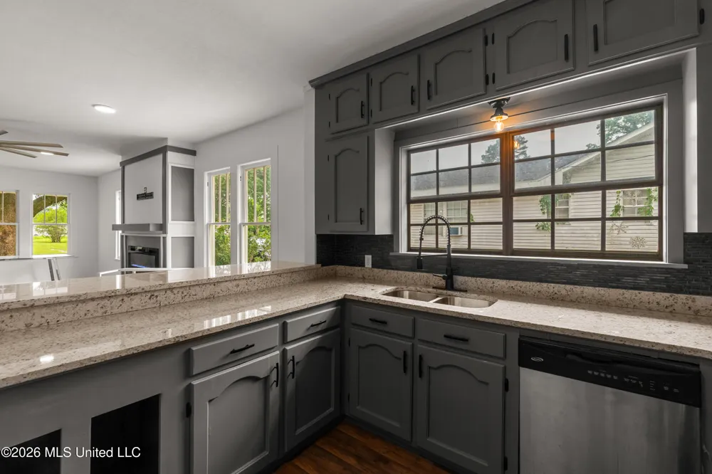 429 Mary Street Columbia, MS 39429