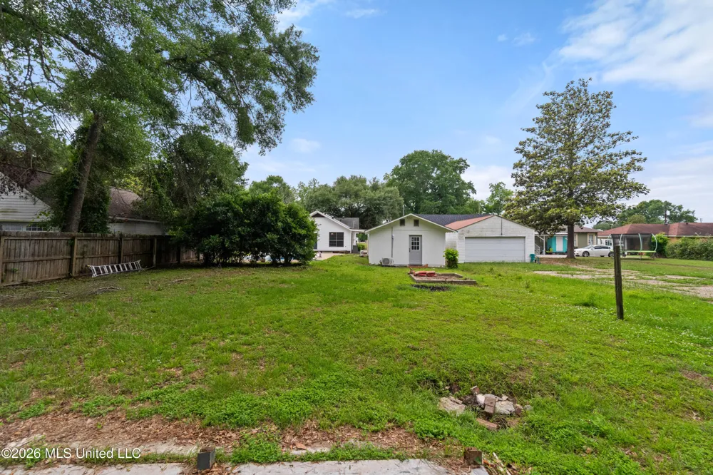 429 Mary Street Columbia, MS 39429