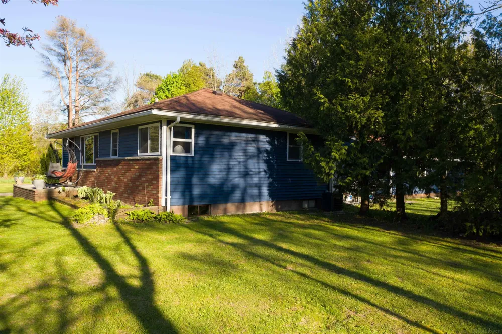 5219 Remer Road China Township, MI 48054