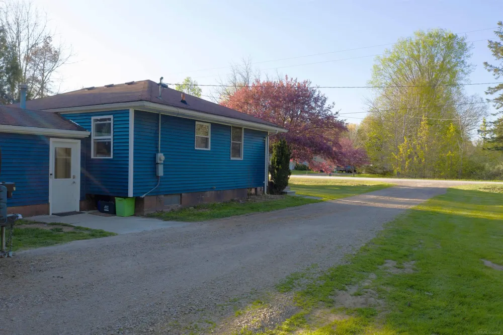 5219 Remer Road China Township, MI 48054