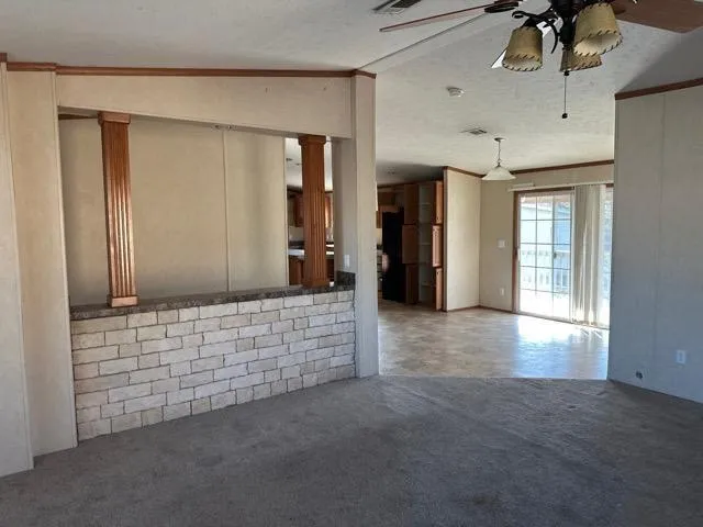 861 Avenue H Poteet, TX 78065