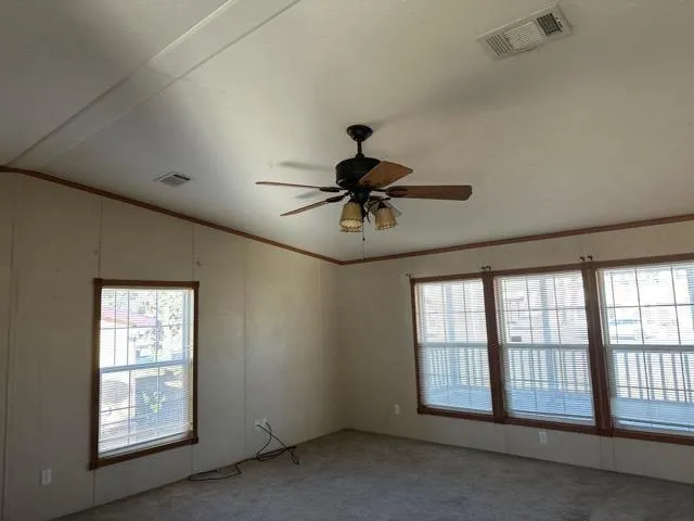 861 Avenue H Poteet, TX 78065