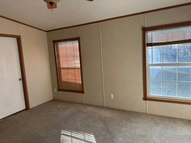 861 Avenue H Poteet, TX 78065