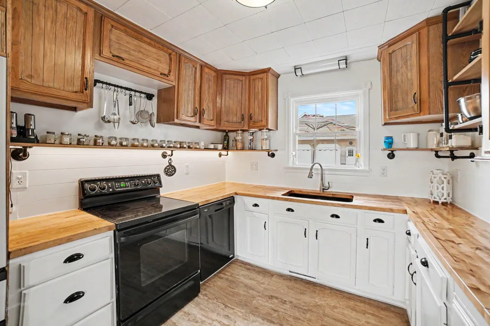 6987 E Beaverton Road Clare, MI 48617