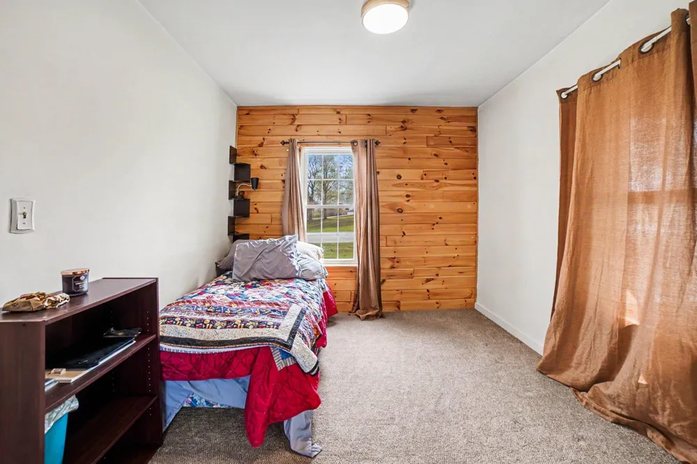 6987 E Beaverton Road Clare, MI 48617