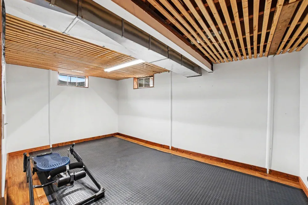 6987 E Beaverton Road Clare, MI 48617