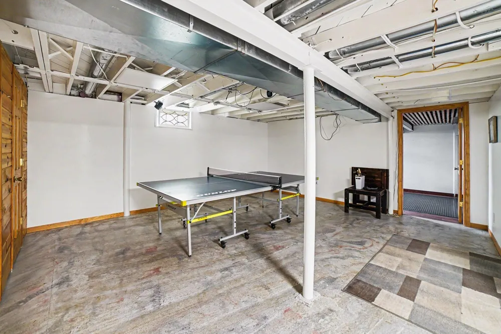 6987 E Beaverton Road Clare, MI 48617
