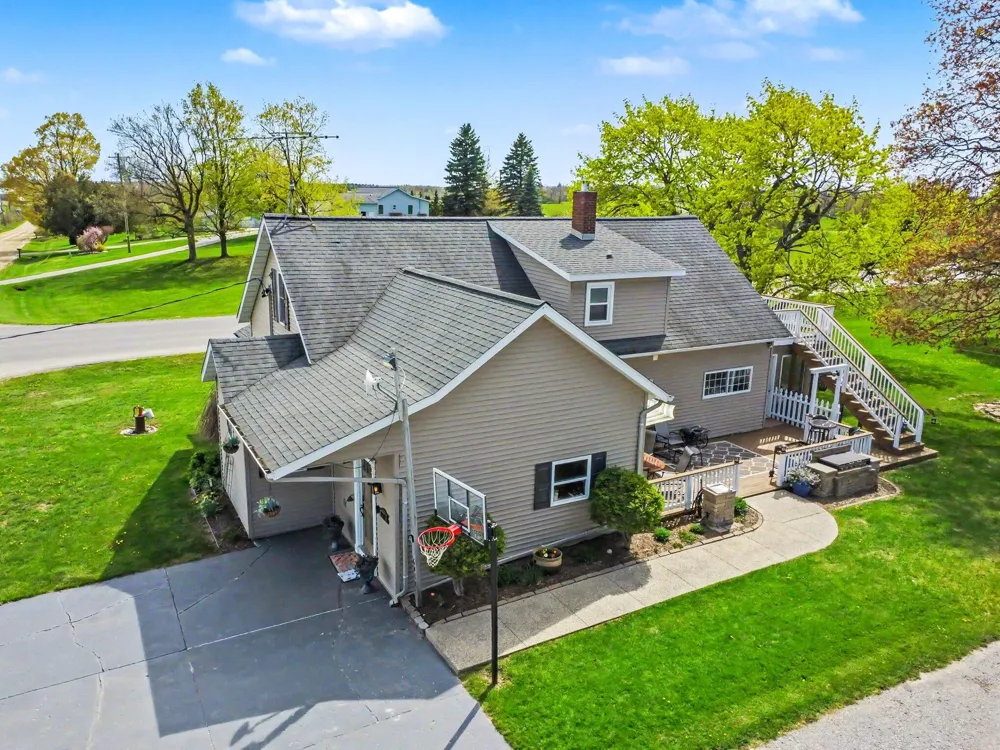 6987 E Beaverton Road Clare, MI 48617