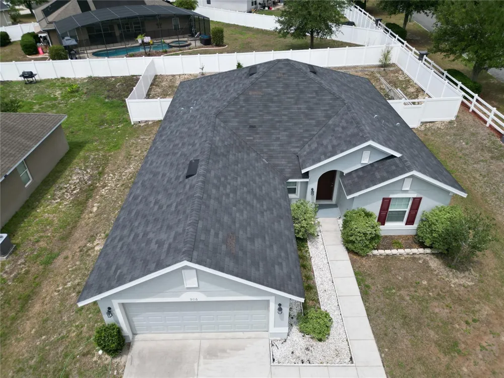 906 CHESTNUT DRIVE Fruitland Park, FL 34731