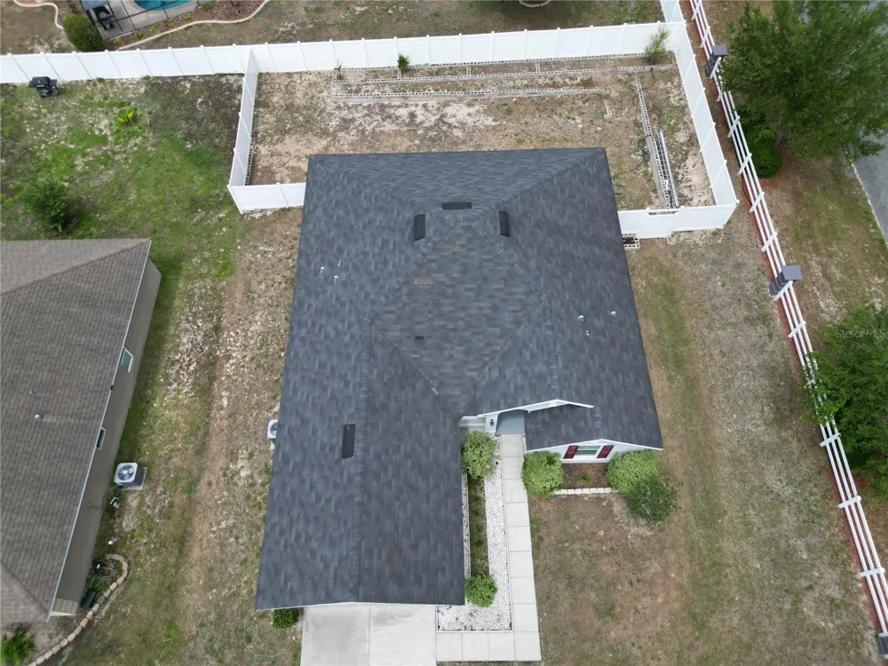 906 CHESTNUT DRIVE Fruitland Park, FL 34731