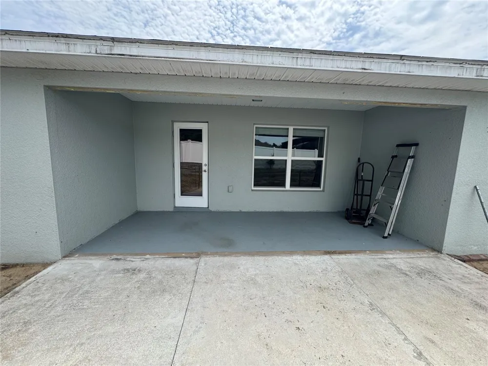 906 CHESTNUT DRIVE Fruitland Park, FL 34731