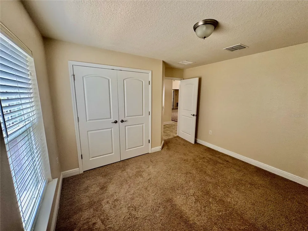 906 CHESTNUT DRIVE Fruitland Park, FL 34731