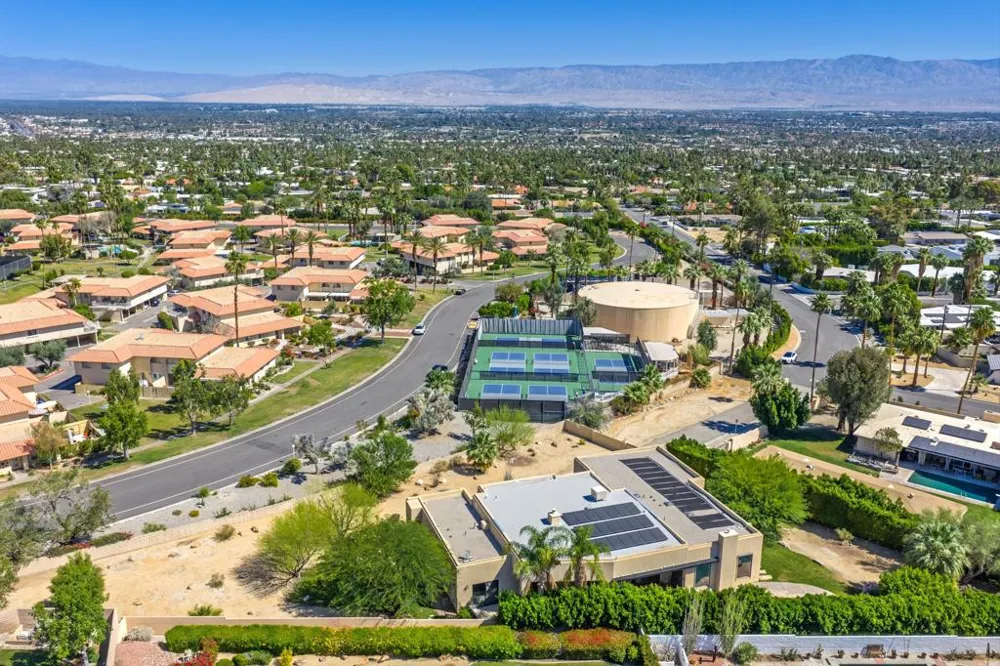 47200 Desert Lily Drive Palm Desert, CA 92260