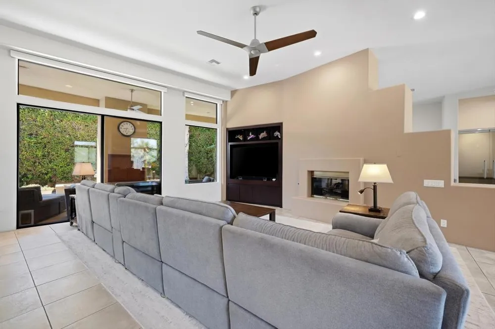 47200 Desert Lily Drive Palm Desert, CA 92260