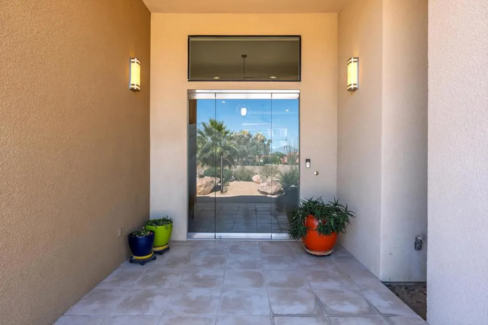 47200 Desert Lily Drive Palm Desert, CA 92260